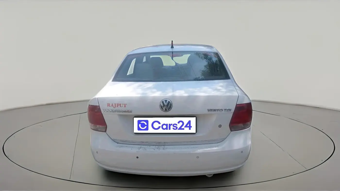 2013 Volkswagen Vento HIGHLINE DIESEL 1.6, Diesel, Manual, 72,050 km, exterior