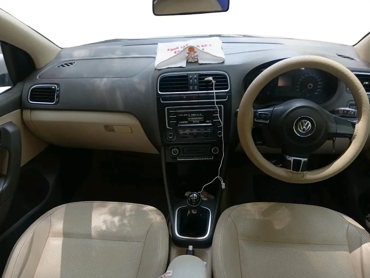 2013 Volkswagen Vento HIGHLINE DIESEL 1.6, Diesel, Manual, 72,050 km, interior