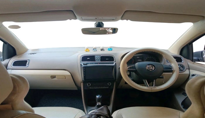 2016 Skoda Rapid 1.5 TDI CR STYLE PLUS AT, Diesel, Automatic, 1,16,753 km, interior