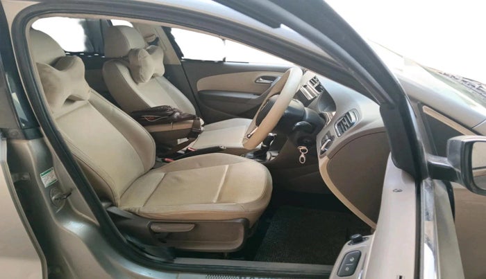 2016 Skoda Rapid 1.5 TDI CR STYLE PLUS AT, Diesel, Automatic, 1,16,753 km, interior