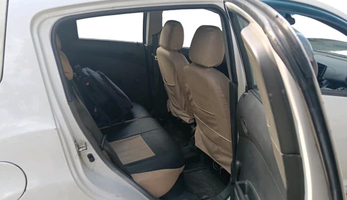 2011 Chevrolet Beat LS PETROL, CNG, Manual, 1,17,547 km, interior