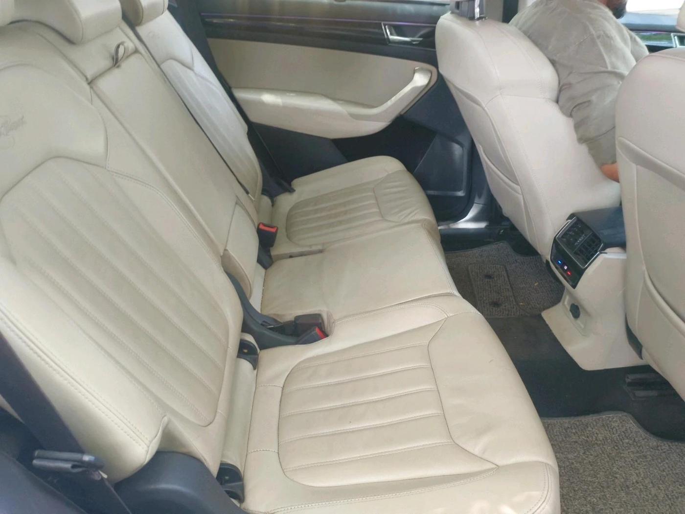 2018 Skoda Kodiaq L&K 2.0 TDI 4X4 AT, Diesel, Automatic, 1,41,210 km, interior