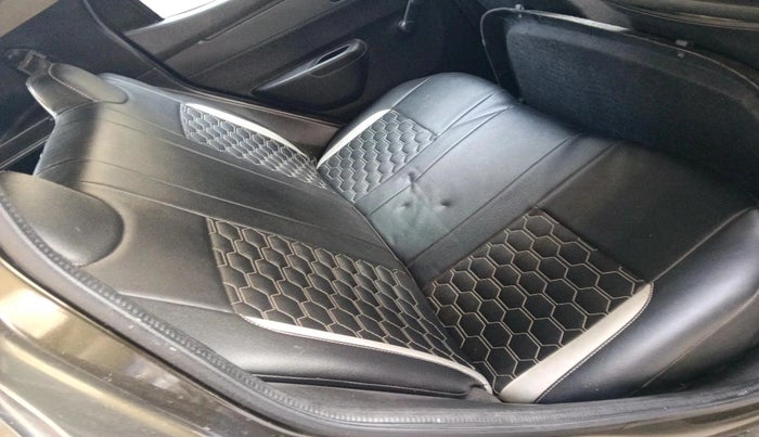 2017 Renault Kwid RXT 1.0, Petrol, Manual, 65,086 km, interior