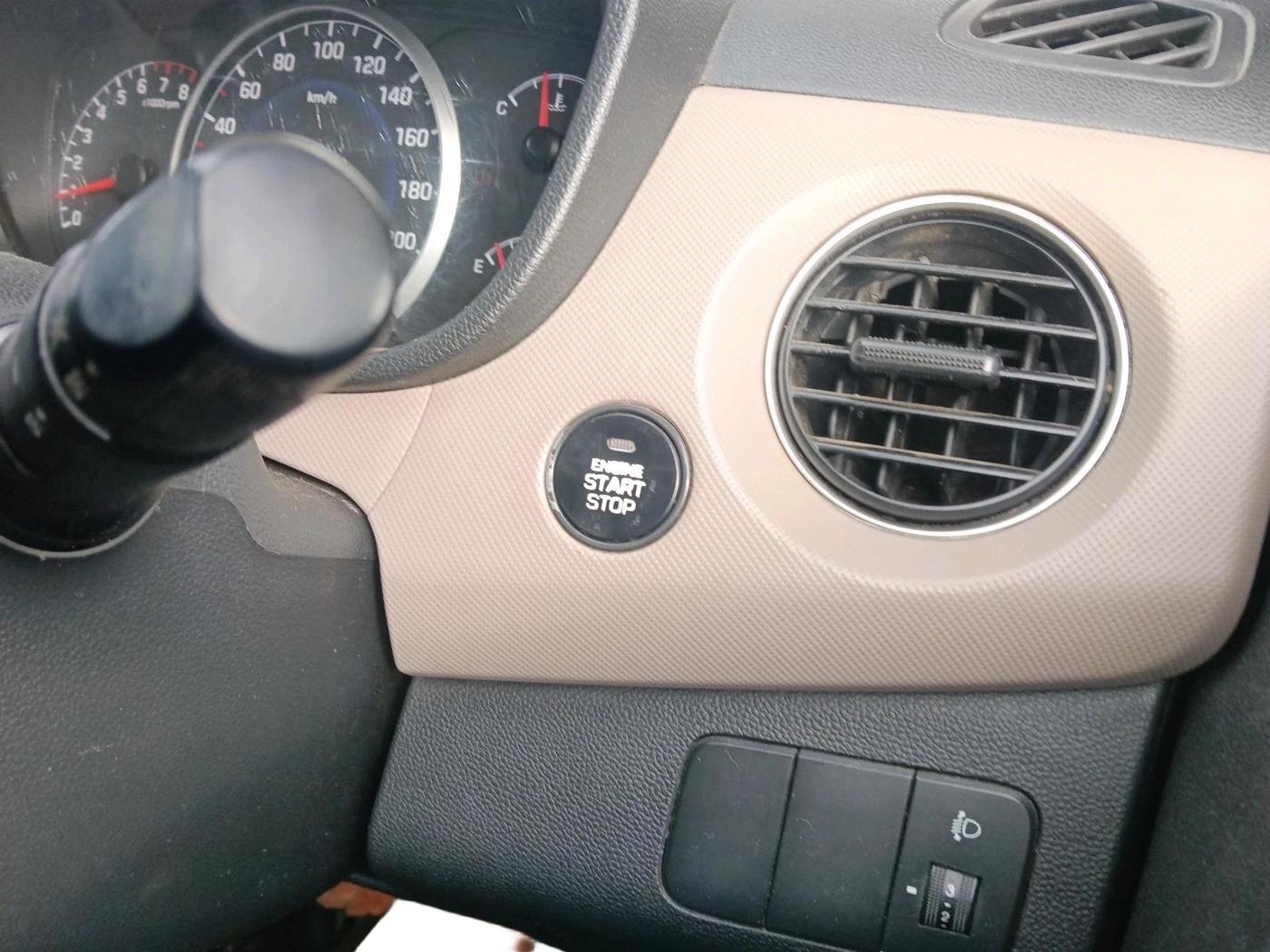 2014 Hyundai Grand i10 SPORTZ 1.2 KAPPA VTVT, Petrol, Manual, 1,57,524 km, interior