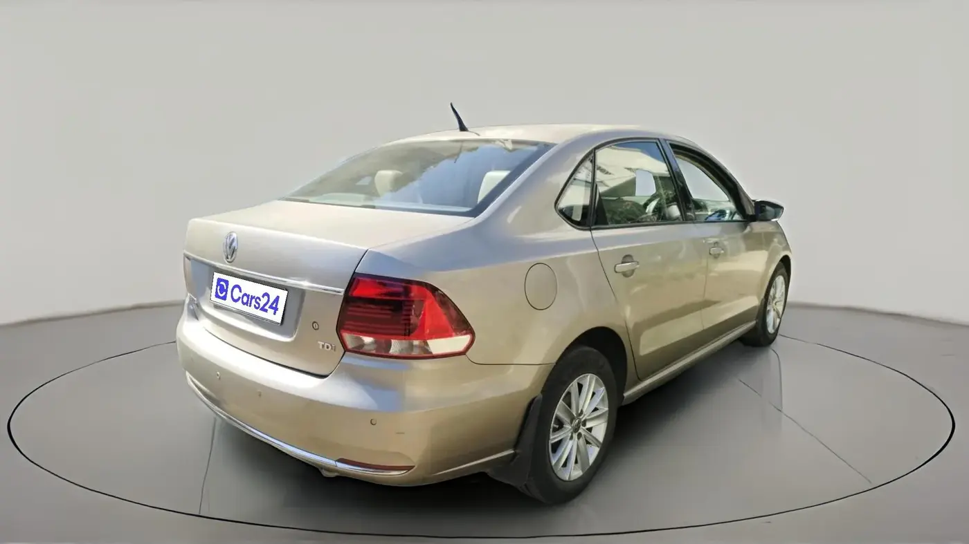 2016 Volkswagen Vento HIGHLINE 1.5 AT, Diesel, Automatic, 1,82,151 km, exterior