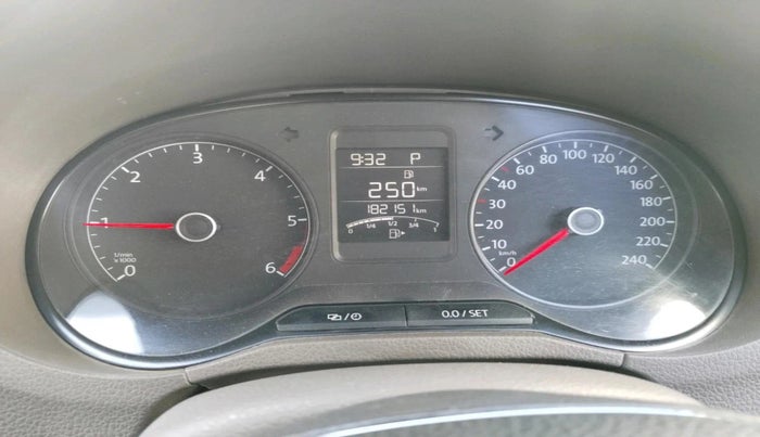 2016 Volkswagen Vento HIGHLINE 1.5 AT, Diesel, Automatic, 1,82,151 km, interior