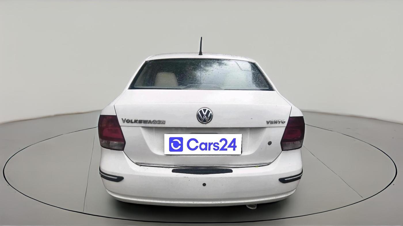 2012 Volkswagen Vento HIGHLINE 1.6 MPI, Petrol, Manual, 81,093 km, exterior
