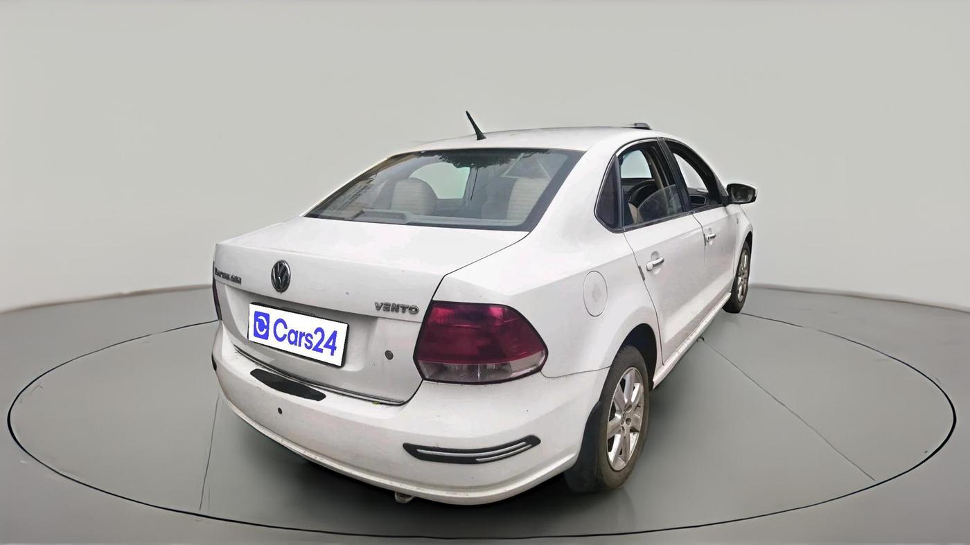 2012 Volkswagen Vento HIGHLINE 1.6 MPI, Petrol, Manual, 81,093 km, exterior