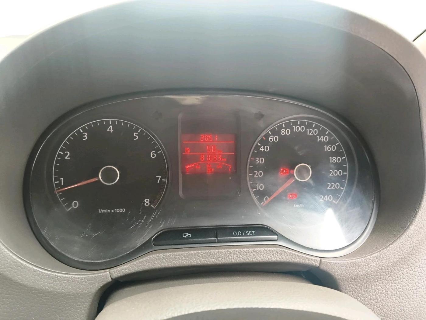 2012 Volkswagen Vento HIGHLINE 1.6 MPI, Petrol, Manual, 81,093 km, interior