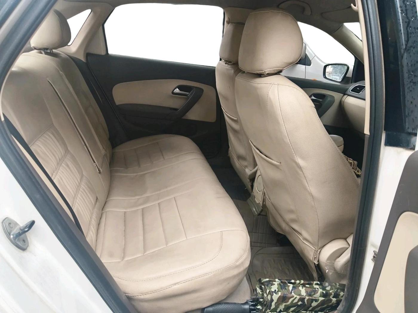 2012 Volkswagen Vento HIGHLINE 1.6 MPI, Petrol, Manual, 81,093 km, interior