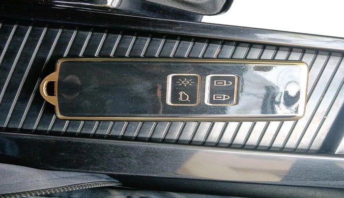 2022 Renault Kiger RXZ MT, Petrol, Manual, 59,357 km, interior