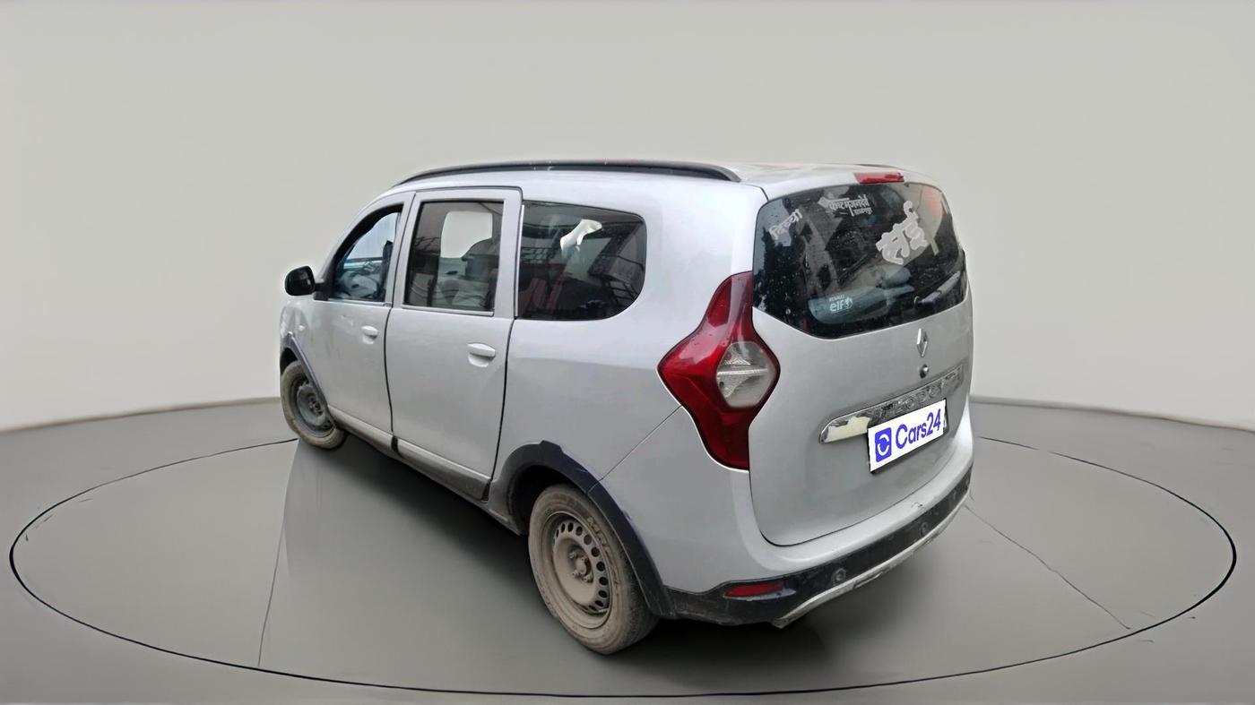 2017 Renault Lodgy 85 PS RXL STEPWAY 8 STR, Diesel, Manual, 1,17,365 km, exterior