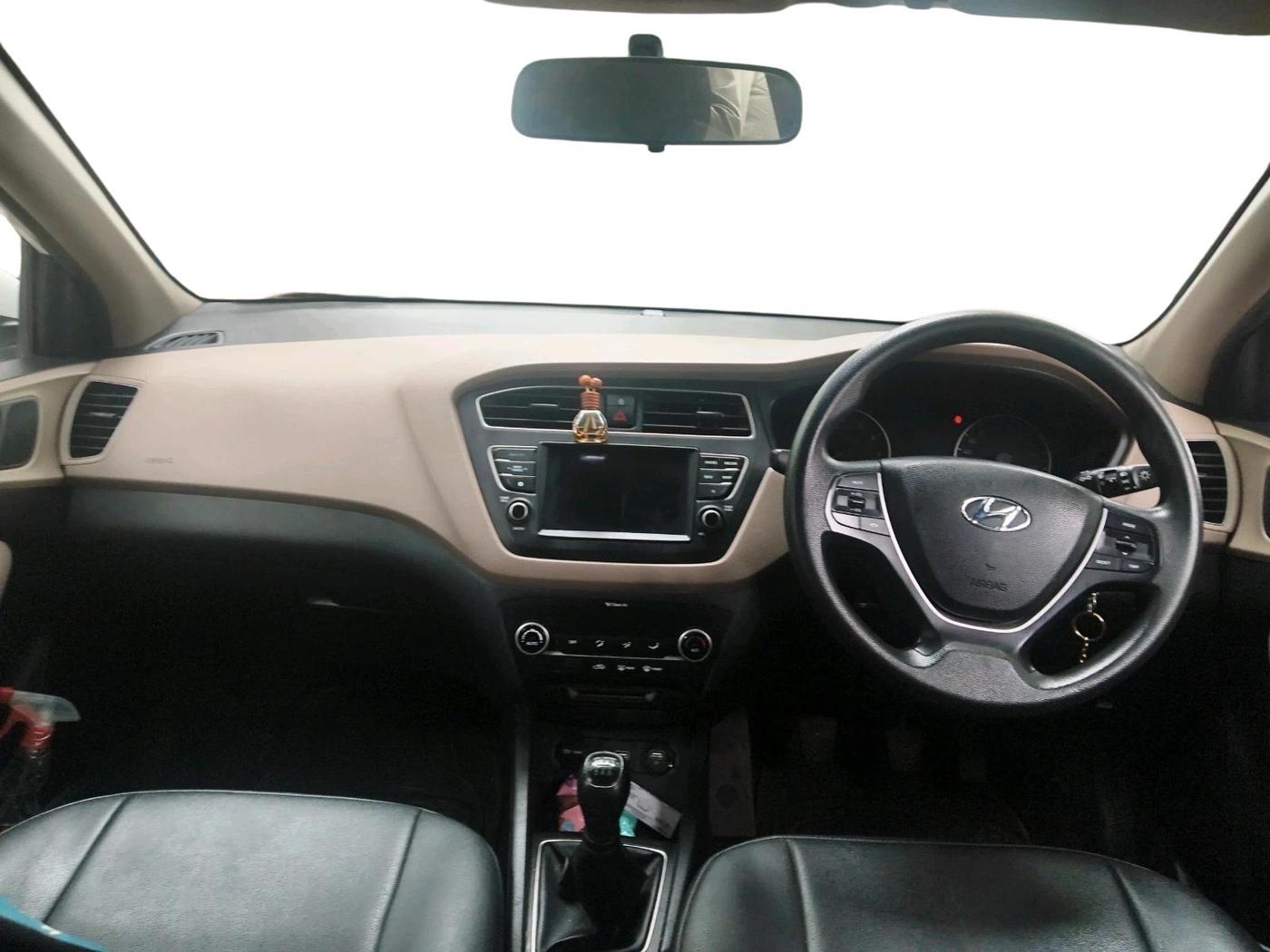 2018 Hyundai Elite i20 ASTA 1.2, Petrol, Manual, 40,295 km, interior