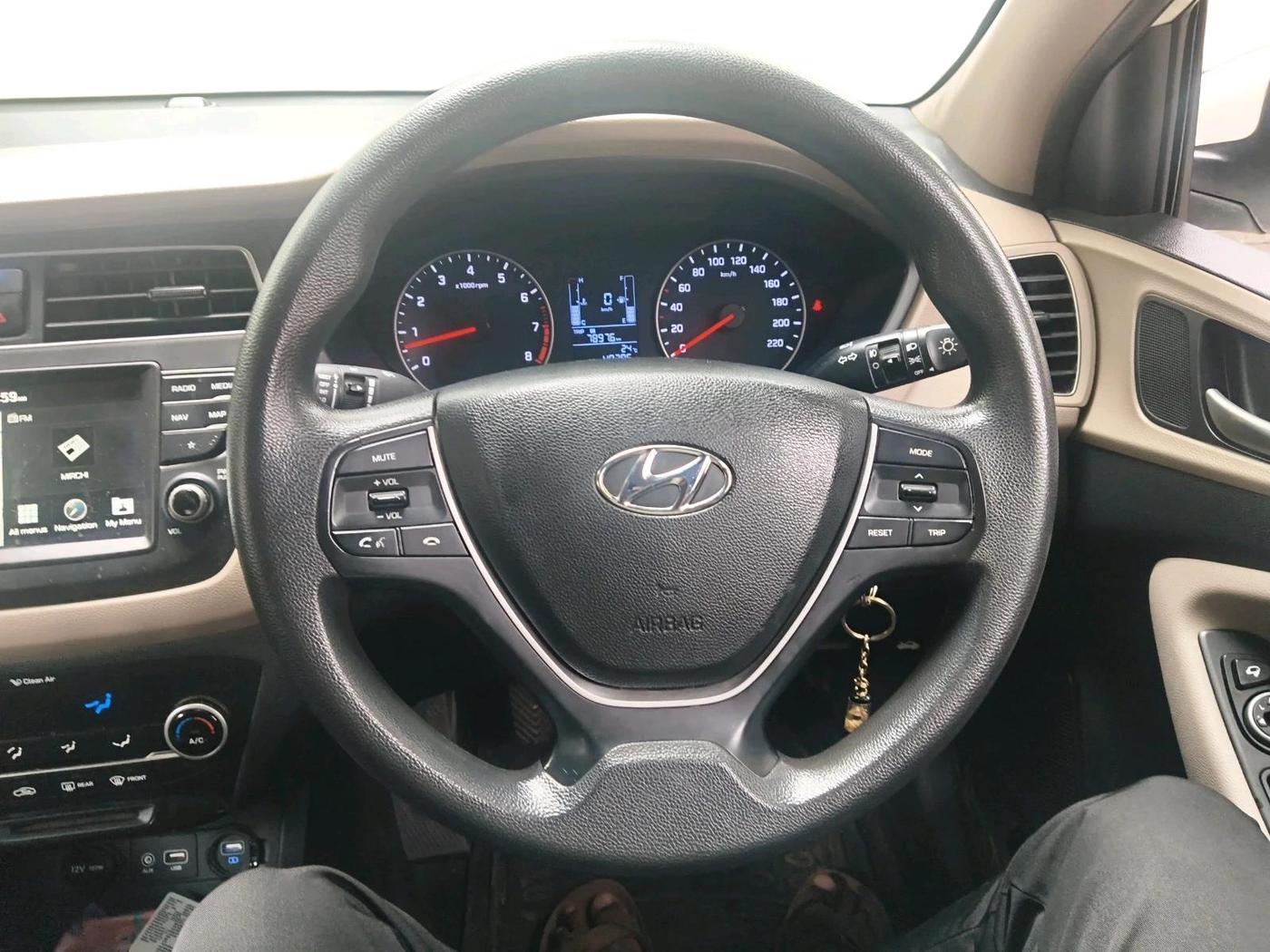 2018 Hyundai Elite i20 ASTA 1.2, Petrol, Manual, 40,295 km, interior