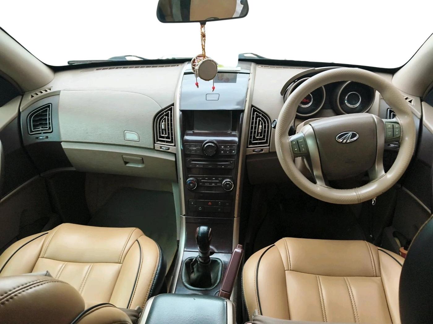 2012 Mahindra XUV500 W8, Diesel, Manual, 93,645 km, interior