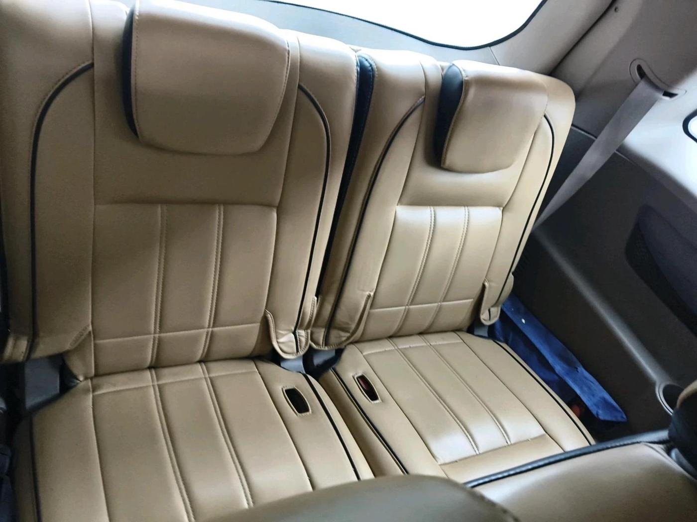 2012 Mahindra XUV500 W8, Diesel, Manual, 93,645 km, interior