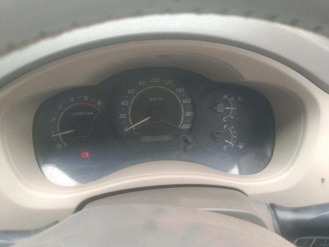 2011 Toyota Innova 2.5 G4 8 STR, Diesel, Manual, 2,25,510 km, interior