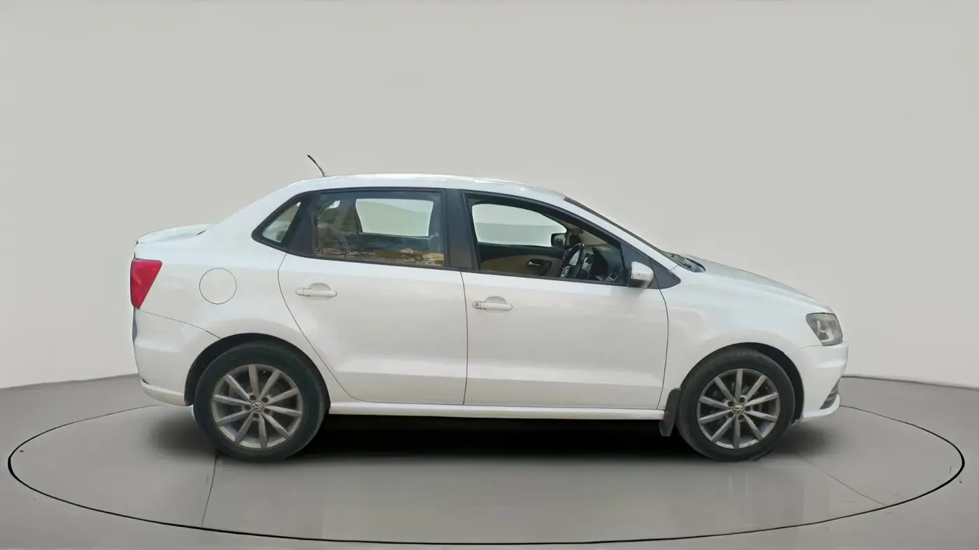 2019 Volkswagen Ameo HIGHLINE PLUS 1.5L AT 16 ALLOY, Diesel, Automatic, 1,20,206 km, exterior