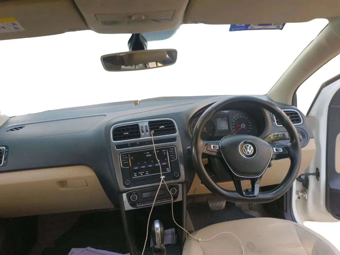 2019 Volkswagen Ameo HIGHLINE PLUS 1.5L AT 16 ALLOY, Diesel, Automatic, 1,20,206 km, interior