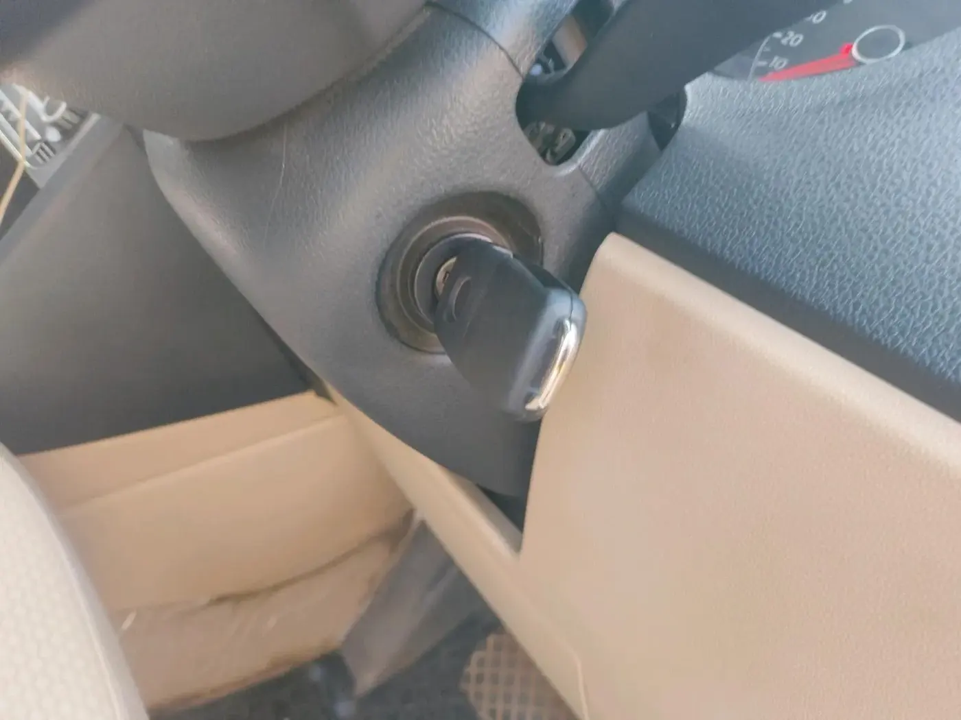 2019 Volkswagen Ameo HIGHLINE PLUS 1.5L AT 16 ALLOY, Diesel, Automatic, 1,20,206 km, interior