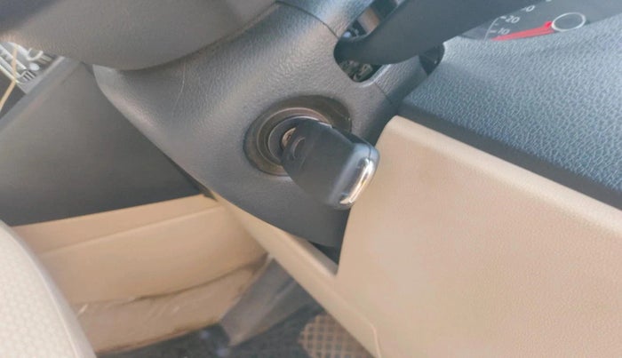 2019 Volkswagen Ameo HIGHLINE PLUS 1.5L AT 16 ALLOY, Diesel, Automatic, 1,20,206 km, interior