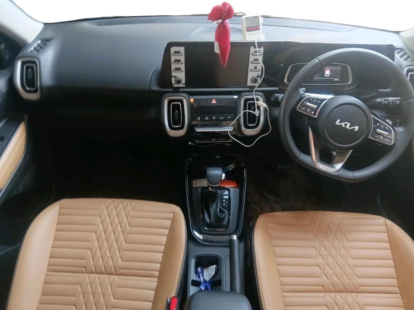 2025 KIA SONET 	 HTX 1.0 TURBO DCT, Petrol, Automatic, 5,940 km, interior