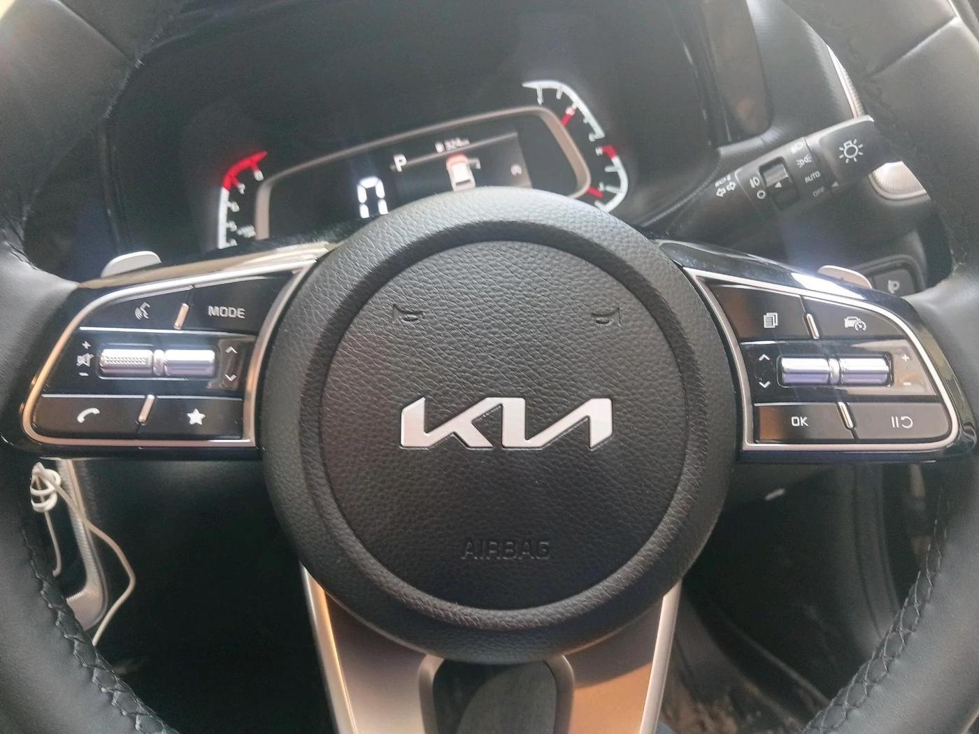 2025 KIA SONET 	 HTX 1.0 TURBO DCT, Petrol, Automatic, 5,940 km, interior