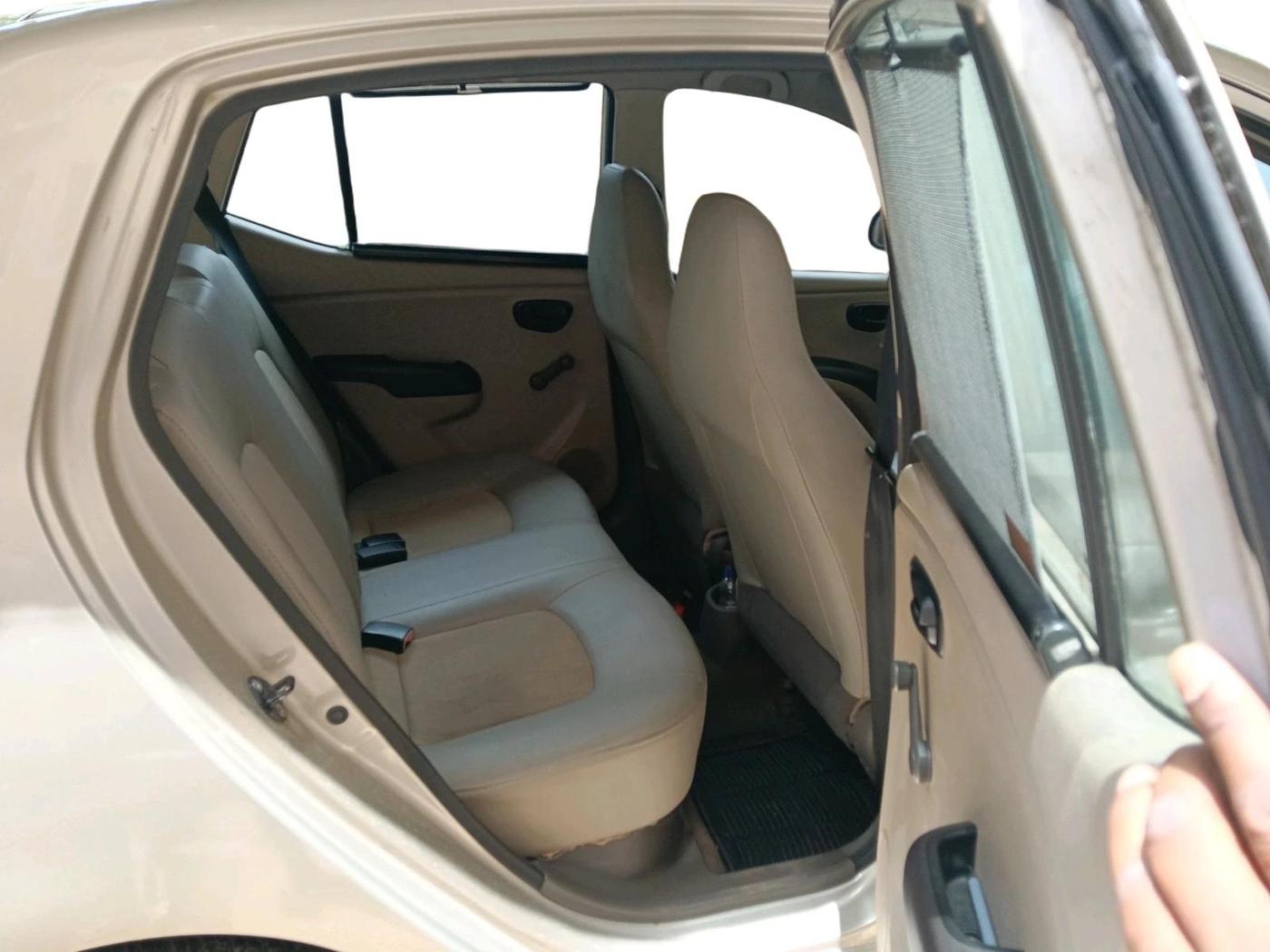 2011 Hyundai i10 ERA 1.1, Petrol, Manual, 33,781 km, interior