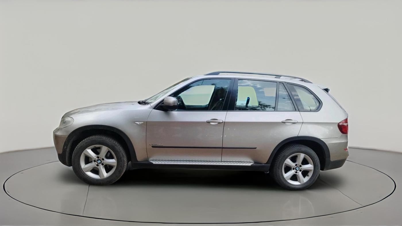 2012 BMW X5 3.0 D, Diesel, Automatic, 1,62,211 km, exterior