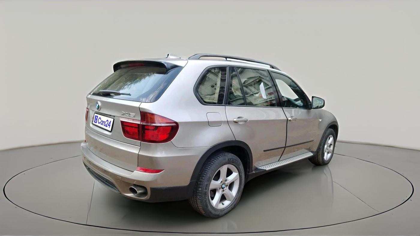 2012 BMW X5 3.0 D, Diesel, Automatic, 1,62,211 km, exterior