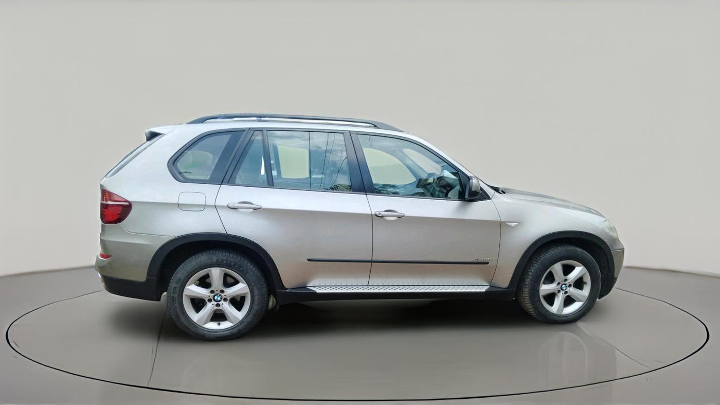 2012 BMW X5 3.0 D, Diesel, Automatic, 1,62,211 km, exterior