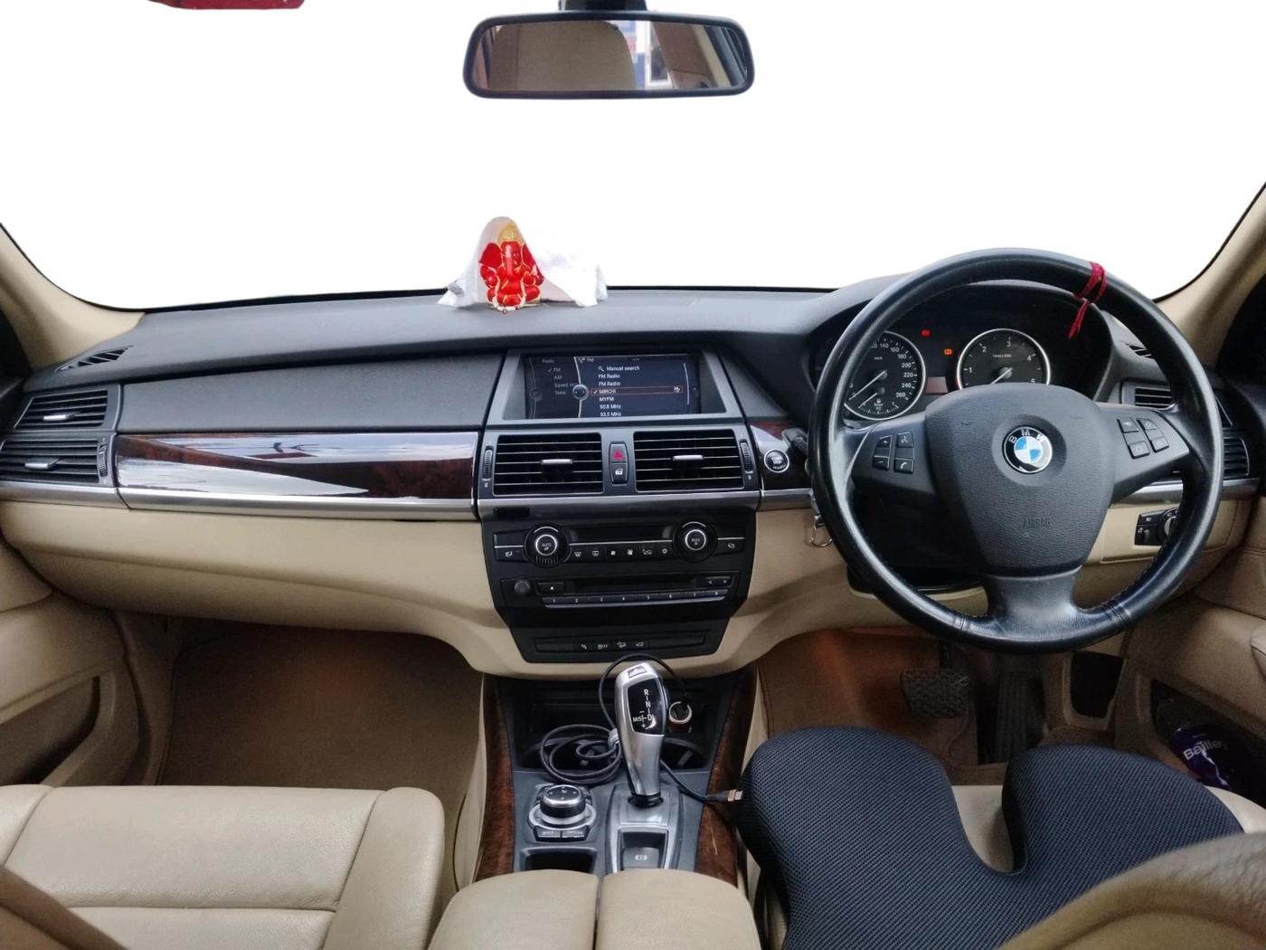 2012 BMW X5 3.0 D, Diesel, Automatic, 1,62,211 km, interior