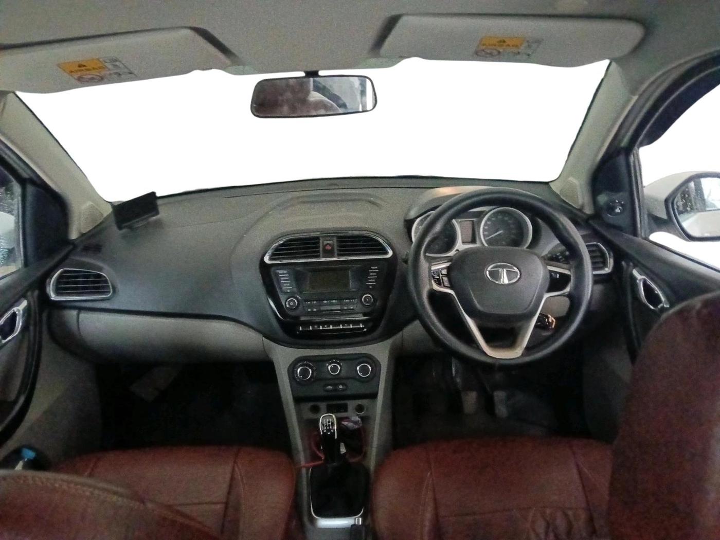 2016 Tata Tiago XZ PLUS PETROL, Petrol, Manual, 1,17,675 km, interior