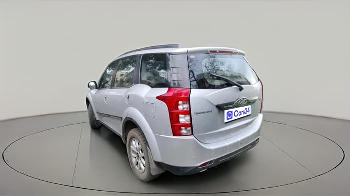 2016 Mahindra XUV500 W8, Diesel, Manual, 1,56,577 km, exterior
