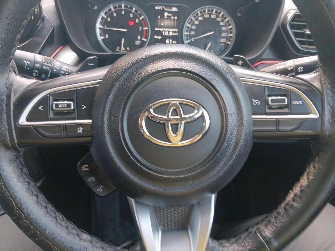 2022 Toyota URBAN CRUISER HYRYDER V AT NEO DRIVE, Petrol, Automatic, 63,698 km, interior