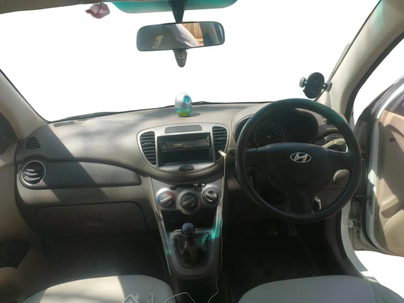 2011 Hyundai i10 ERA 1.1, Petrol, Manual, 91,980 km, interior