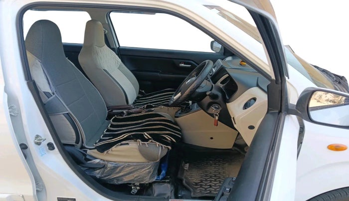 2025 Maruti New Wagon-R VXI 1.0, Petrol, Manual, 12,813 km, interior