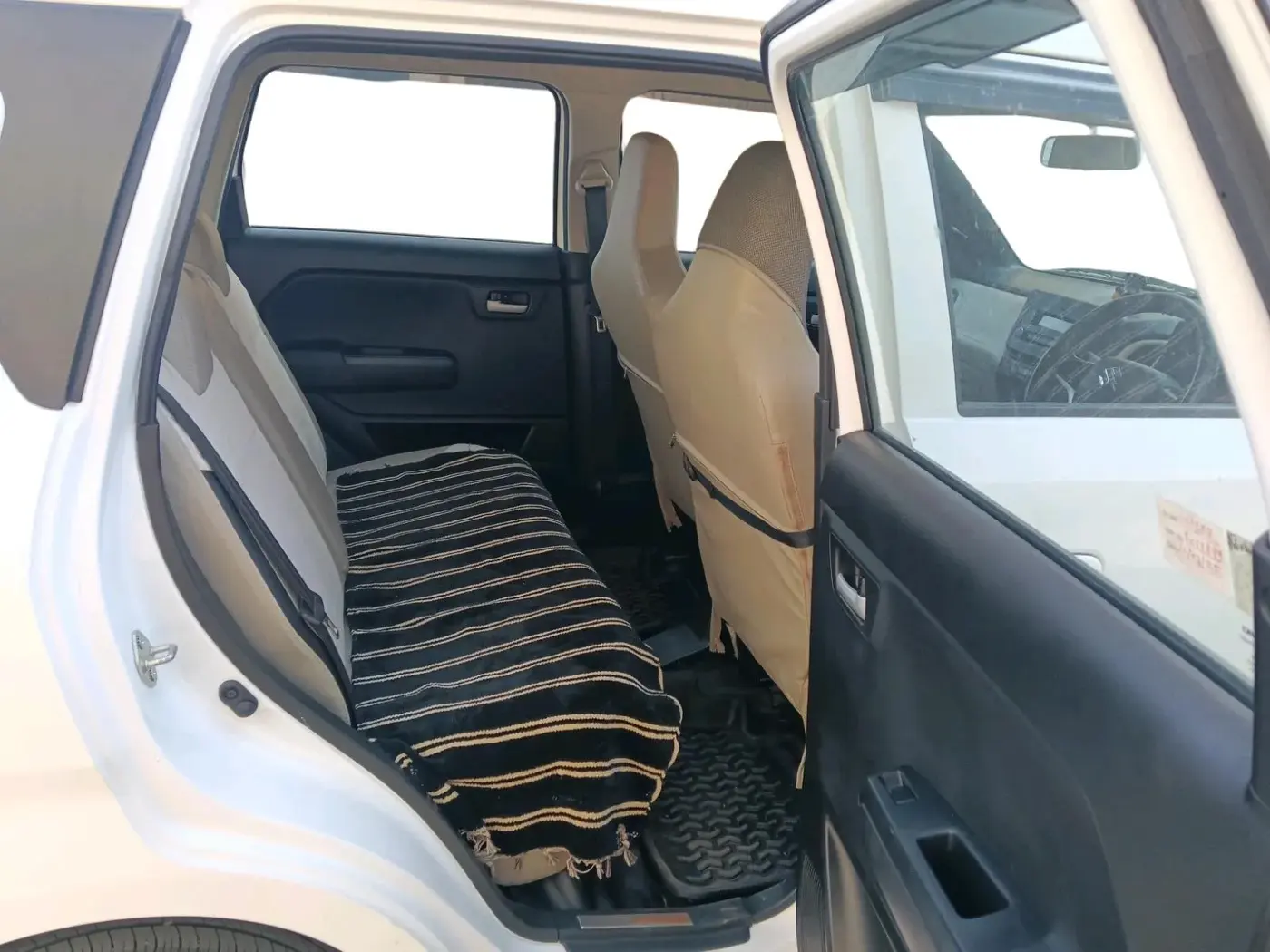 2025 Maruti New Wagon-R VXI 1.0, Petrol, Manual, 12,813 km, interior