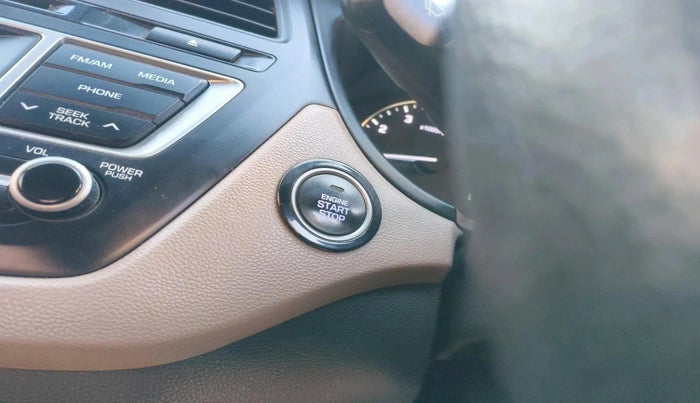 2014 Hyundai Elite i20 SPORTZ 1.2 (O), Petrol, Manual, 70,552 km, interior