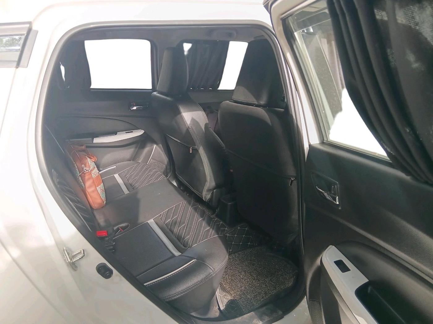 2023 Maruti Swift VXI AMT, Petrol, Automatic, 62,298 km, interior