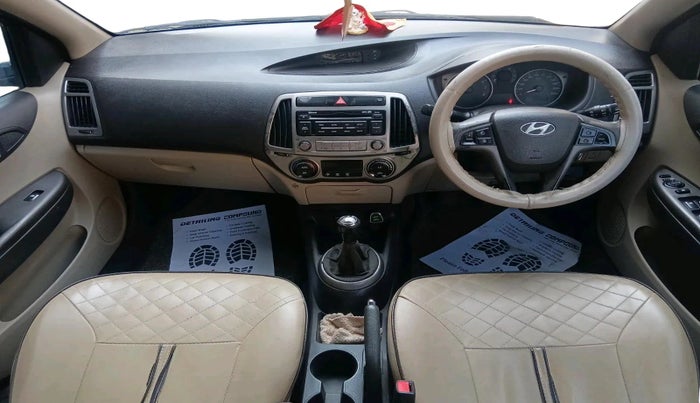 2013 Hyundai i20 SPORTZ 1.2, Petrol, Manual, 80,313 km, interior