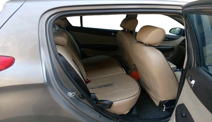 2013 Hyundai i20 SPORTZ 1.2, Petrol, Manual, 80,313 km, interior