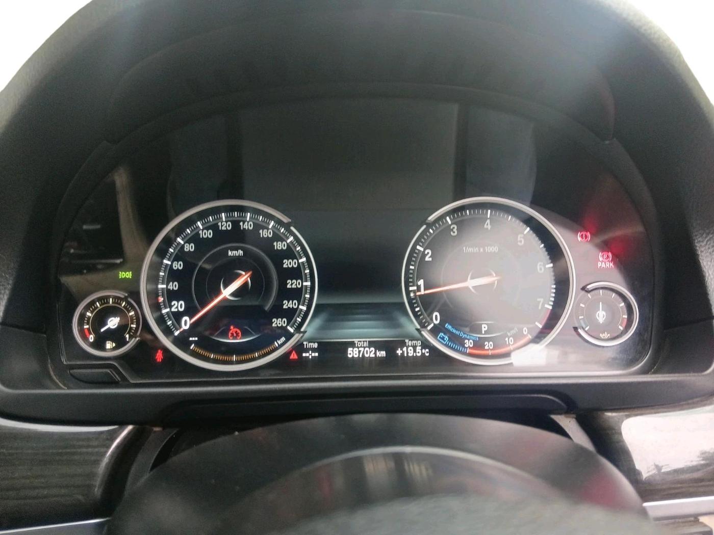 2016 BMW 5 Series 520I LUXURY LINE, Petrol, Automatic, 60,000 km, interior