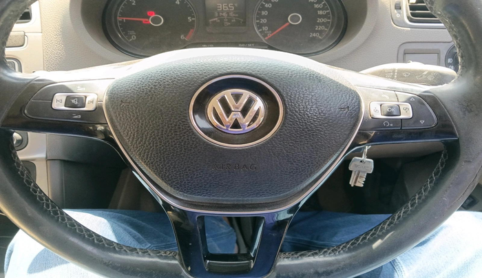 2017 Volkswagen Vento HIGHLINE PLUS 1.5 16 ALLOY, Diesel, Manual, 3,14,620 km, interior