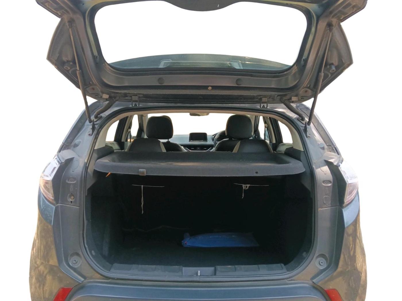 2018 Tata NEXON XZ PETROL, Petrol, Manual, 44,541 km, exterior