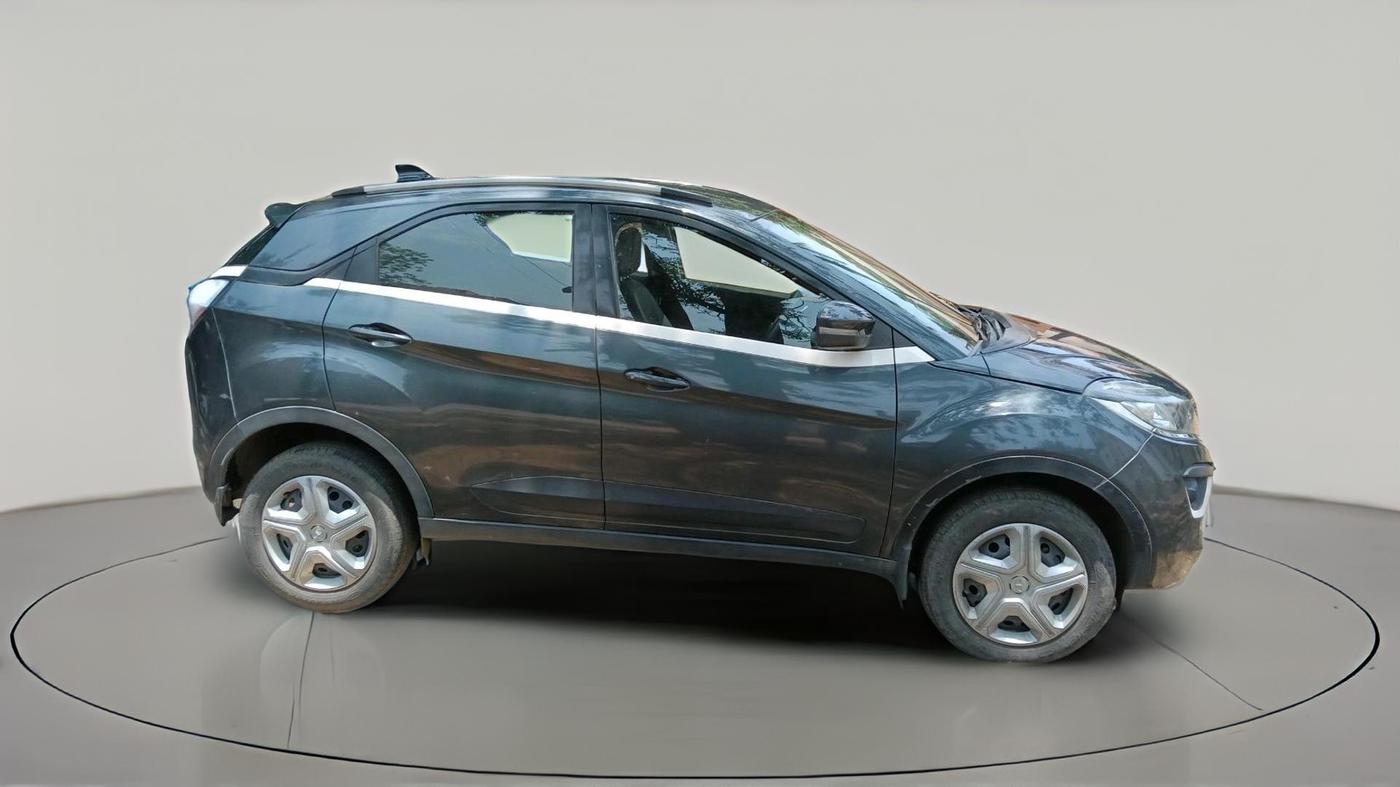 2018 Tata NEXON XZ PETROL, Petrol, Manual, 44,541 km, exterior