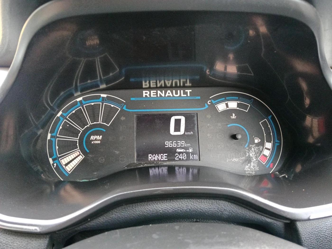 2021 Renault TRIBER RXZ DUAL TONE, Petrol, Manual, 96,639 km, interior