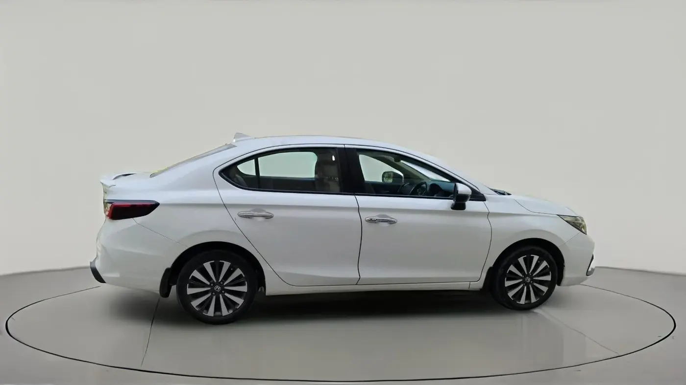 2024 Honda City 1.5L I-VTEC ZX CVT, Petrol, Automatic, 42,000 km, exterior
