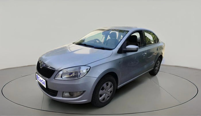 2013 Skoda Rapid AMBITION 1.6 TDI CR MT PLUS, Diesel, Manual, 1,12,710 km, exterior