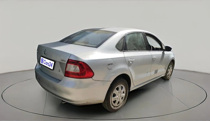 2013 Skoda Rapid AMBITION 1.6 TDI CR MT PLUS, Diesel, Manual, 1,12,710 km, exterior